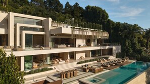 Exterior - Bel-Air Architectural Estate (Los Angeles)