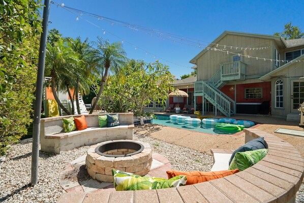 Outdoor pool, a heated pool