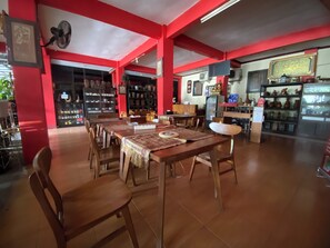 Dining - Hotel O near City of Tomorrow Mall forme (Surabaya)