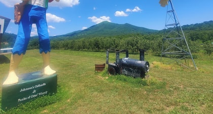 RV Campsites at Peaks of Otter Winery & Orchards