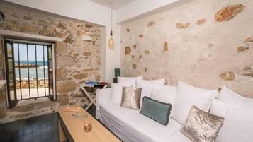 House, Patio, Sea View | Living area | 40-inch Smart TV with satellite channels, Netflix, streaming services