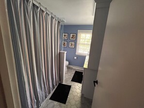 Shower, towels, soap, toilet paper - World Cup ready? Easy access to both Philadelphia and MetLife stadiums (Wyomissing)
