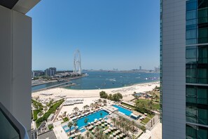 Pool - Luxury Sea View 3BR + Maid Apt. at the Address JBR (Dubai)