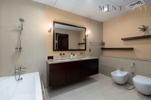 Bathroom - Luxury at Palm Jumeirah wz Private Beach (Dubai)