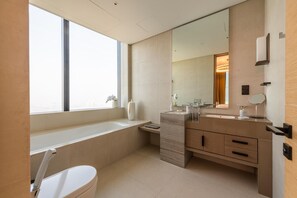 Bathroom - Gorgeous Apt wz Stunning Sea Views in Address JBR (Dubai)