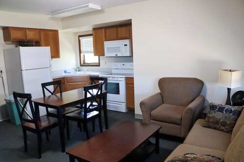 Cozy Two-Bedroom Apartment at Sullivan Hills/Private Pond & 640 Acres to Explore