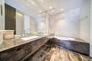 Bathroom - High-End Luxe Apt w/ Marina Views (Dubai)