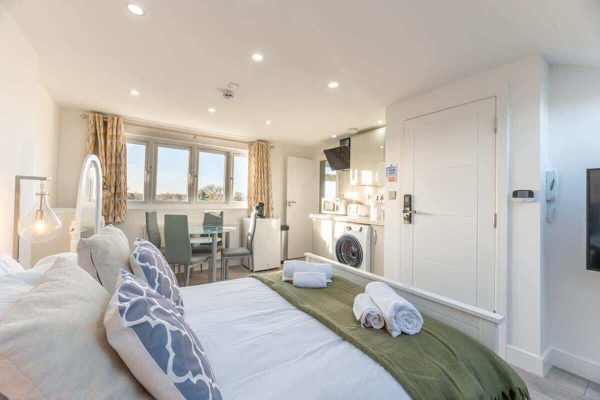 Chic Loft Studio Near London - Ev Charger - Epsom