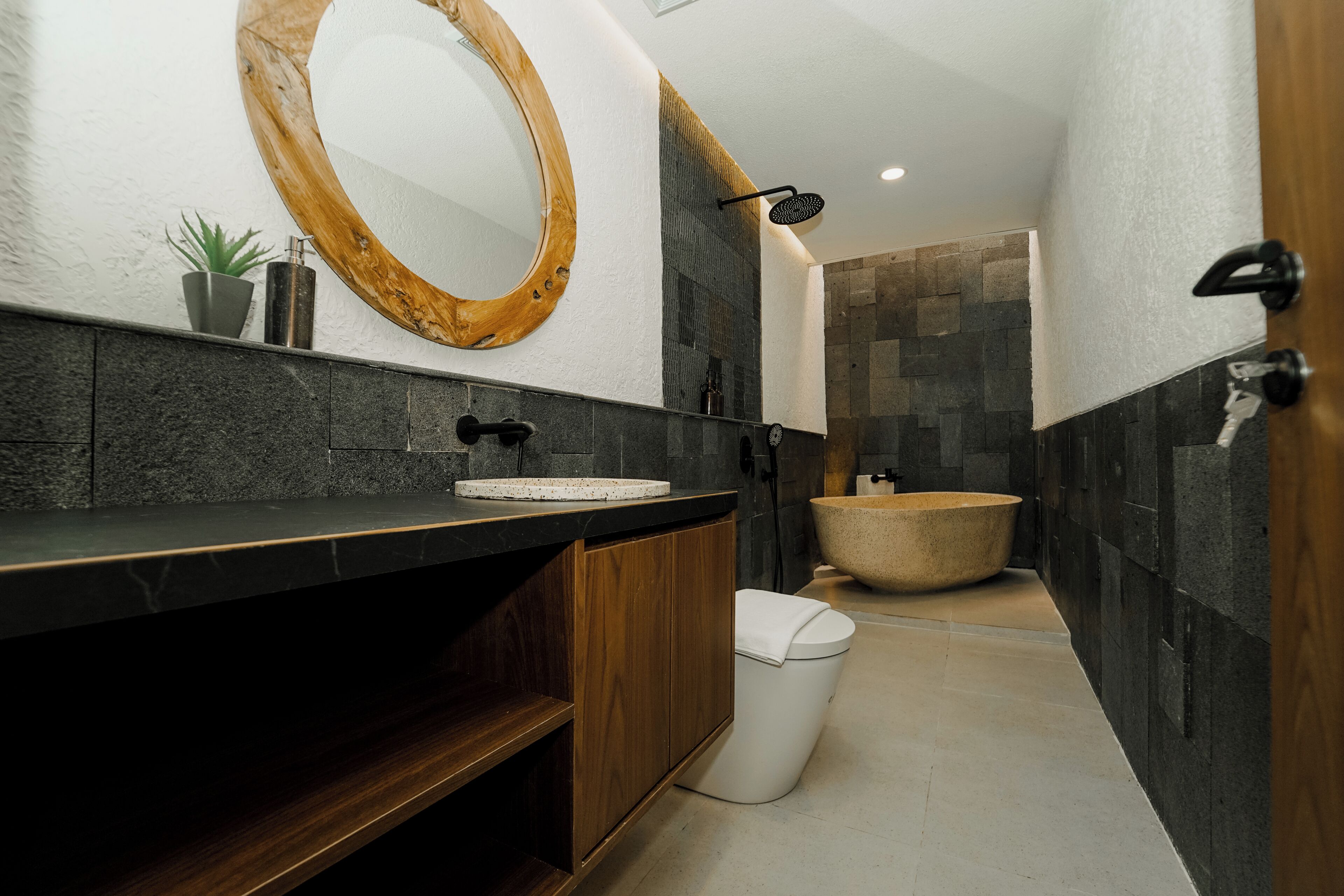 Family Villa, Pool View | Bathroom