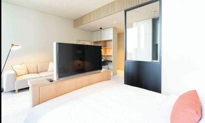 熨斗/熨衫板、  免費 Wi-Fi、床單