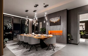 Dining - Modern 4BR+M w/ Beach Access at Address JBR (Dubai)