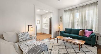 The Curated Parkside Corner, 10 min from Downtown