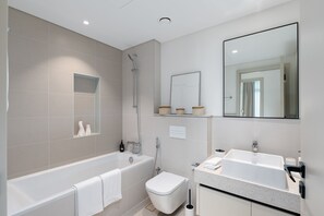 Bathroom - Modern 2BR Emaar Beachfront w/ Pvt Beach Access (Dubai)