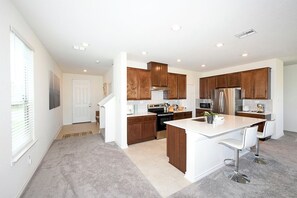 Private kitchen - Spacious 3BR Home with Large Deck for family sleeps 6 (Converse)
