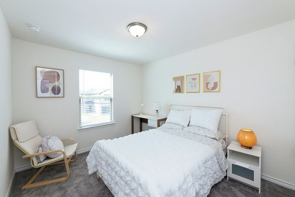 3 bedrooms, Internet
