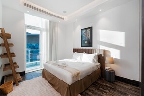 Room - 4BR Palm Penthouse: Private Pool & Beach Access (Dubai)
