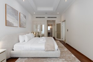 Room - Prime 3BR w/ Beach Access at the Palm (Dubai)