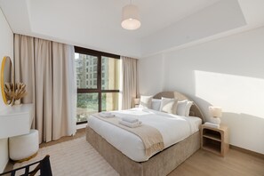 Room - Chic MJL Retreat | Steps to Souk Madinat & Burj Al Arab (Dubai)