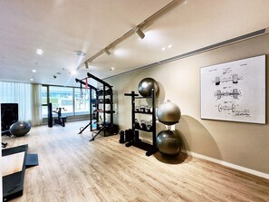 Fitness facility - Elite 1BR Emaar Beachfront | Near Marina & JBR (Dubai)