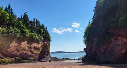 Country Retreat with Horses Near Fundy & Poley Mountain