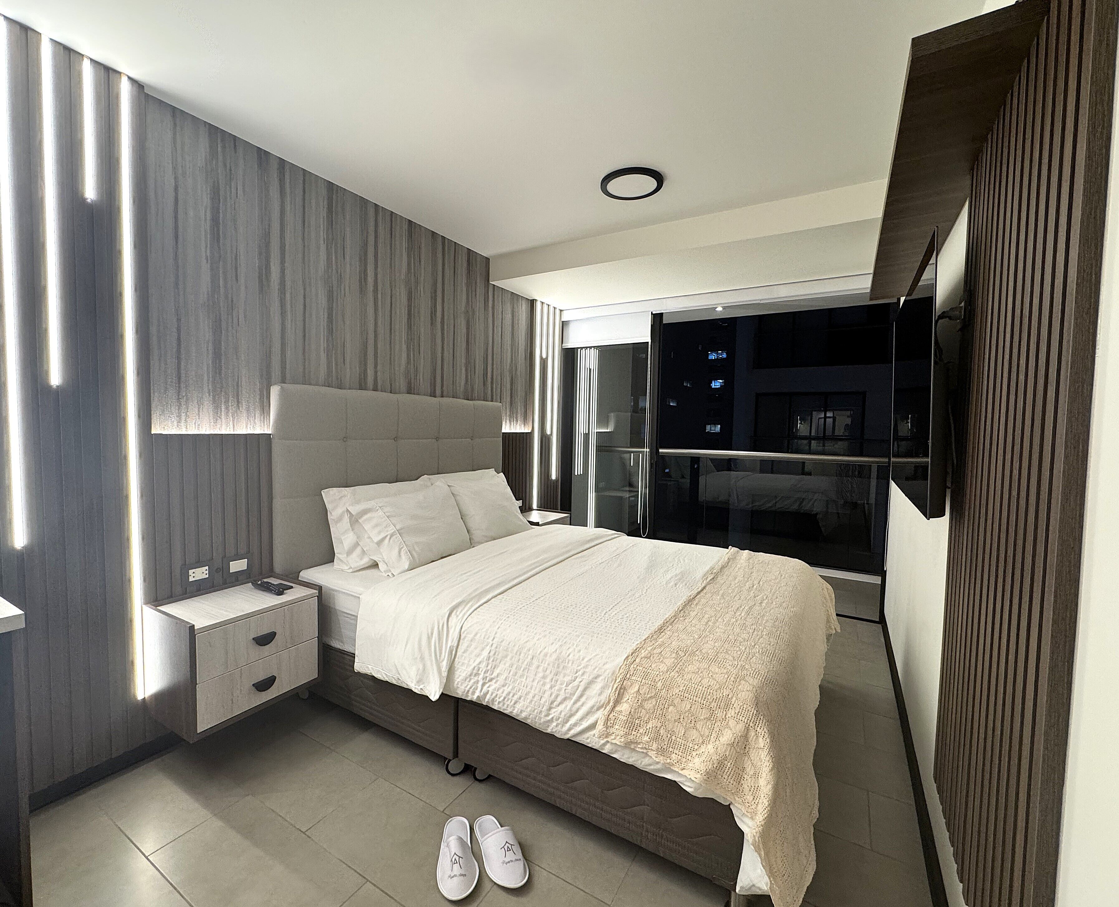 Business-Apartment, 1 Queen-Bett, Stadtblick | Hochwertige Bettwaren, Daunenbettdecken, Schreibtisch