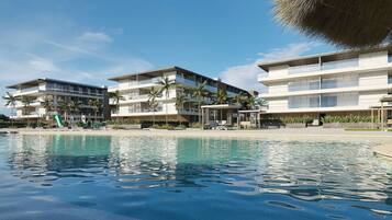 5 indendørs pools, 3 udendørs pools