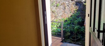 16A01 Illano Country House