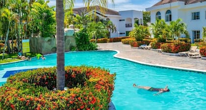 Palma Real Beach Villa Pool & Beach Access Sleeps 8