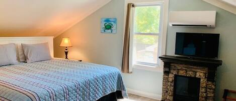 Iron/ironing board, travel crib, WiFi, bed sheets