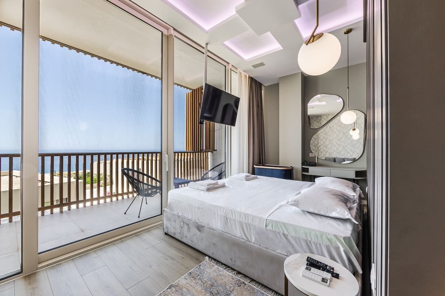 2 quartos, ferros/tábuas de passar roupa, Wi-Fi, roupa de cama
