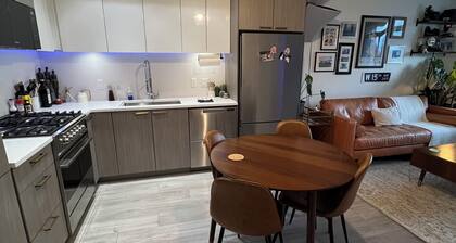 Cozy private room and bathroom