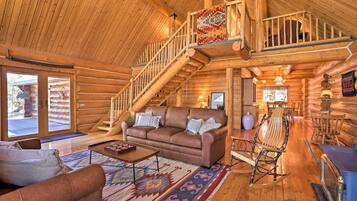 TV, fireplace, offices