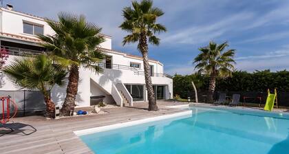 La salamandre Pavillon face au golf