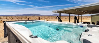 A desert sanctuary in Wondervalley to stargaze and escape the city