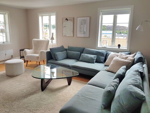 Charming turn-of-the-century dream in the heart of Gamlestan. Sunny and private patio.