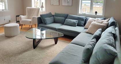 Charming turn-of-the-century dream in the heart of Gamlestan. Sunny and private patio.