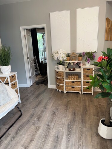  The Langley Luxe Modern style unit