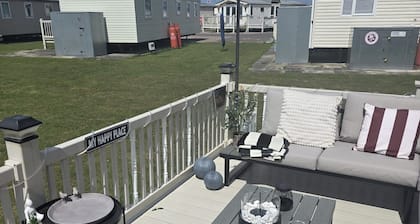 Waterside Retreat T21
