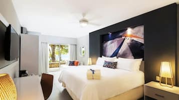 Double Room, Balcony, Sea View | In-room safe, iron/ironing board, free WiFi
