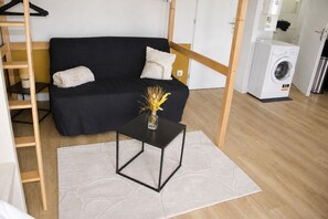 Smart TV - Vrbo Property (Blaye)