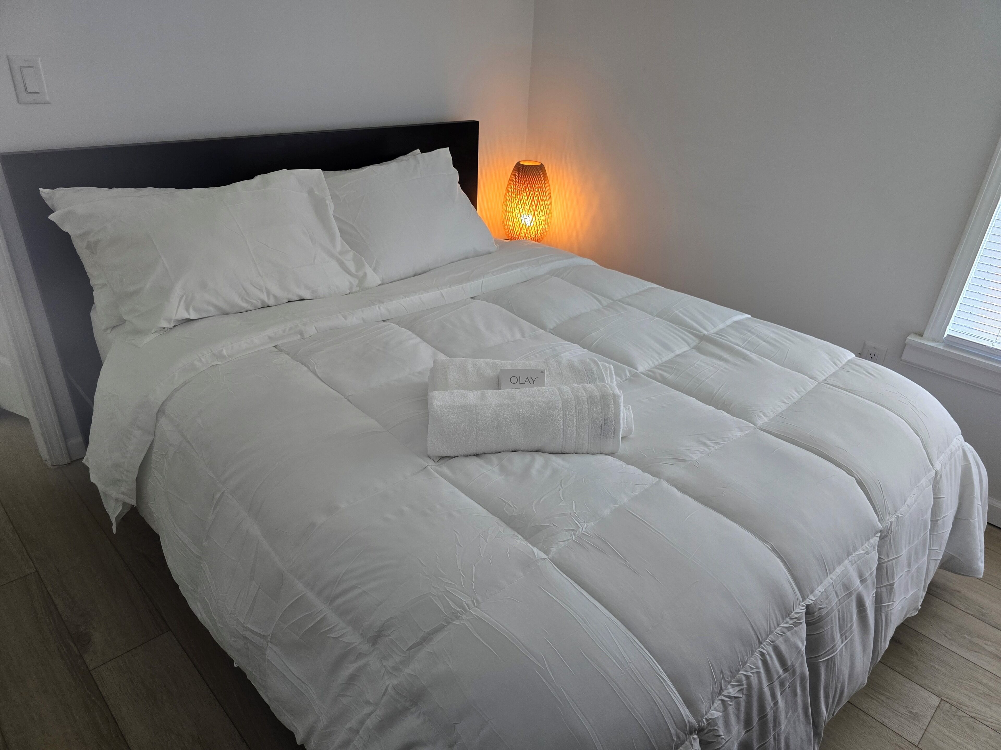 2 bedrooms, desk, free WiFi, bed sheets