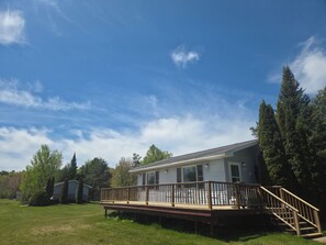 Exterior - Cozy 2-bedroom cabin in serene Bayfield with AC (Bayfield)