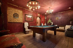 Spielezimmer