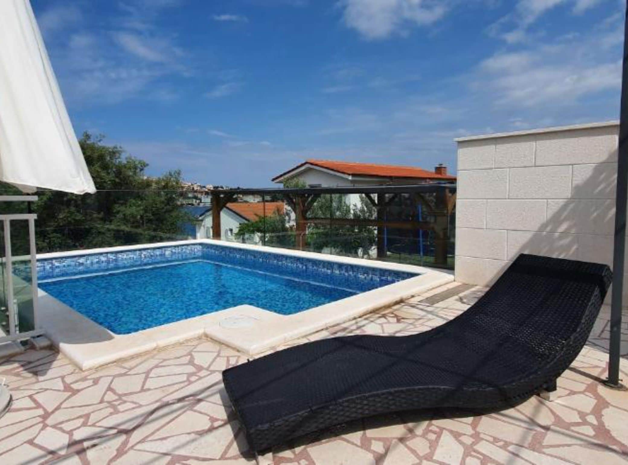 Villa (Deluxe Villa with Swimming pool and S) | Outdoor pool | Seasonal outdoor pool, pool umbrellas, sun loungers