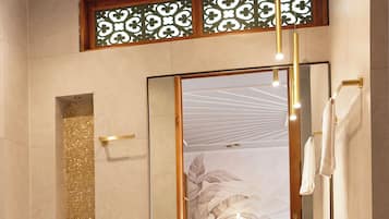 Superior Suite | Bathroom | Designer toiletries, hair dryer, slippers, bidet