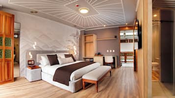 Superior Suite | Premium bedding, down duvets, pillow-top beds, minibar