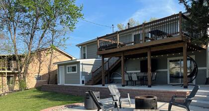 4 bedrooms plus an outdoor entertainment area. World Cup ready!