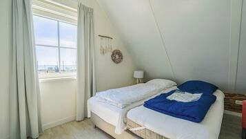 4 bedrooms, individually furnished
