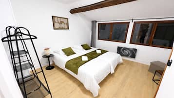 2 slaapkamers, een strijkplank/strijkijzer, gratis wifi, beddengoed