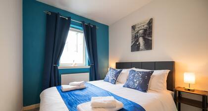 Surfer 2Bed GF Flat Central Thurso, Parking, Full Fibre, Workspace, Pet friendly